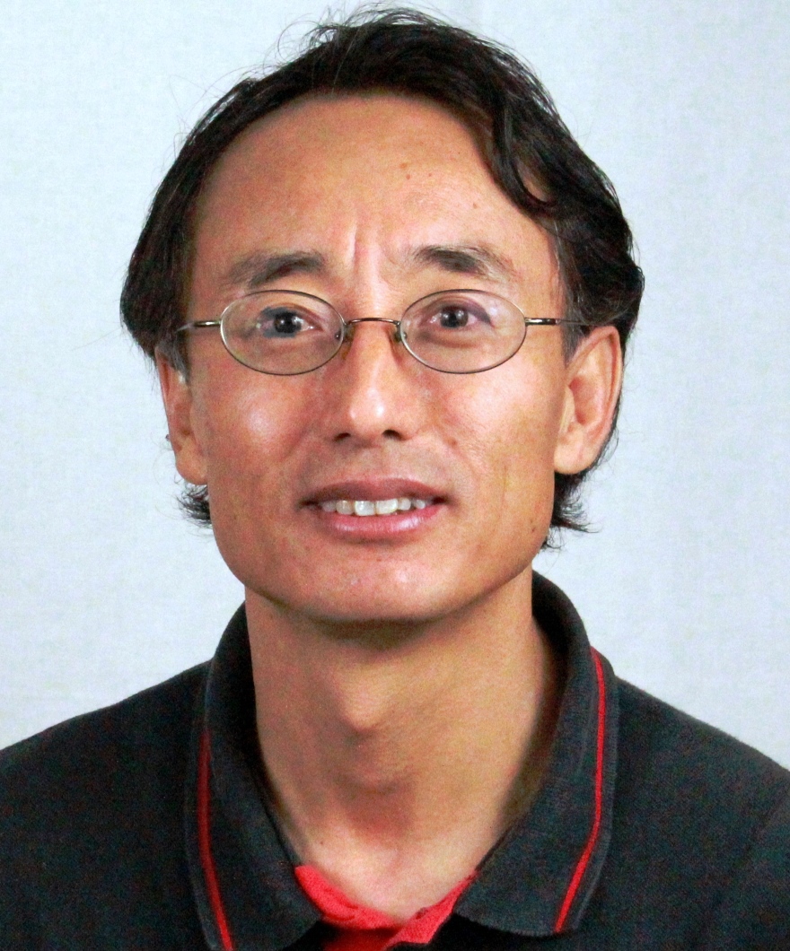 Fuzhen Zhang